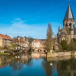 ☆ L'exotique ☆ 2 ☆ Netflix ☆ Apartmán