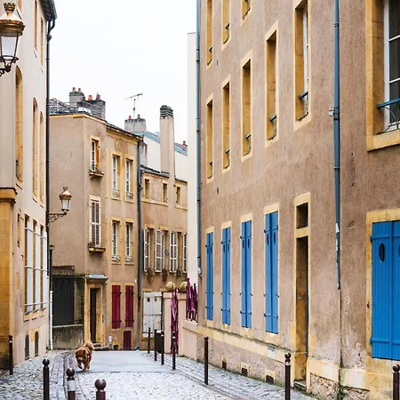 ☆ L'exotique ☆ 2 ☆ Netflix ☆ Lejlighed Metz